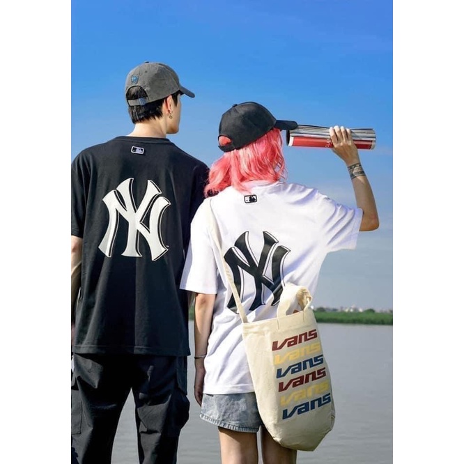 Áo thun MLB Basic 2021 Back Big Logo Short Sleeve T-Shirt New York Yankees