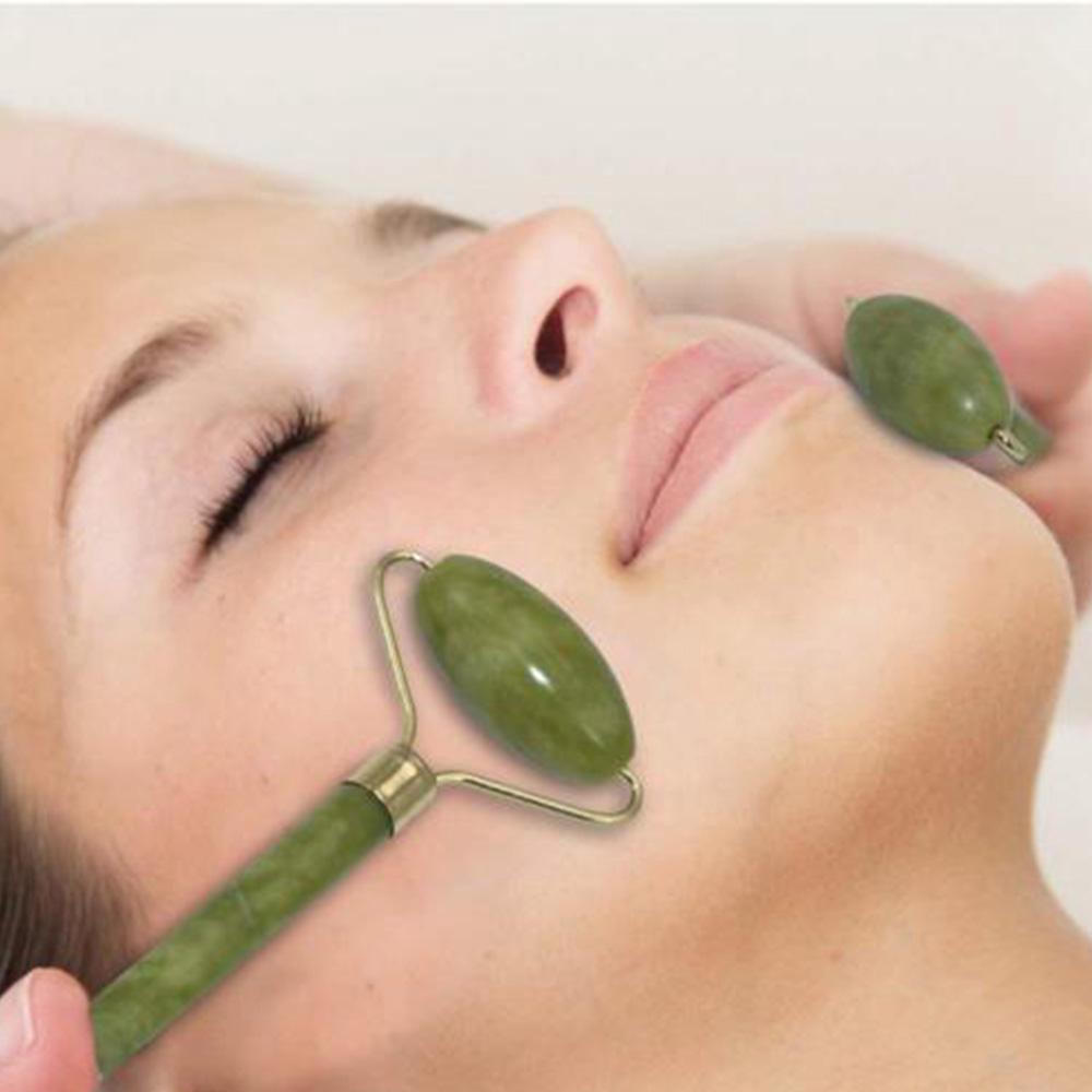 Cây lăn massage thon gọn mặt chất liệu ngọc bích tự nhiên