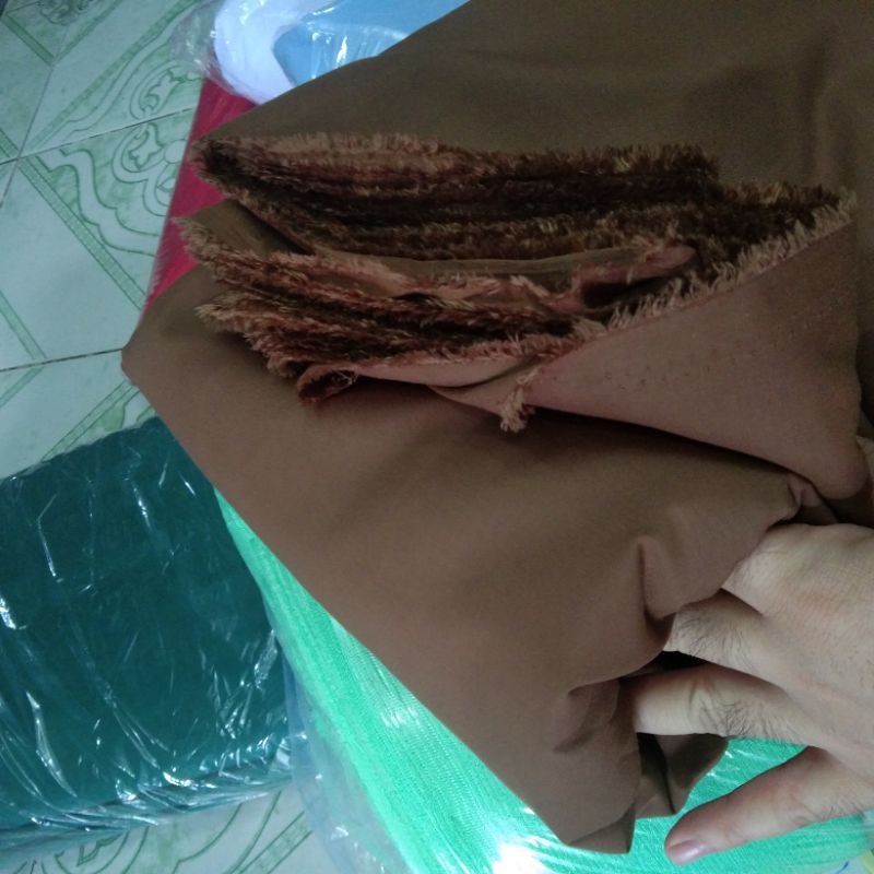 Vải Kate Silk Màu Nâu Chùa