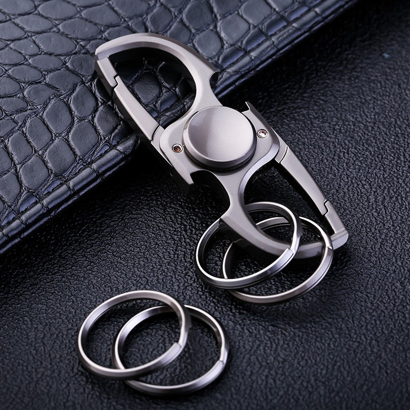 Móc Chìa Khóa Xe Máy Ô Tô , Móc Khóa Con Quay , Mở Nắp Chai INOX OM135 Proud Horse