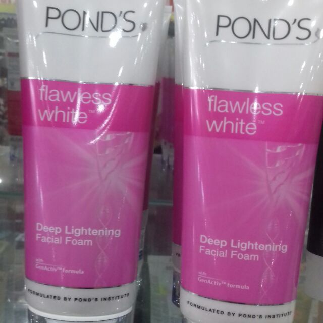 Sữa rửa mặt pond's cao cấp