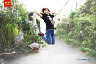 Áo Phượt "Chúng ta trẻ, chúng ta Tự Do" (trắng)