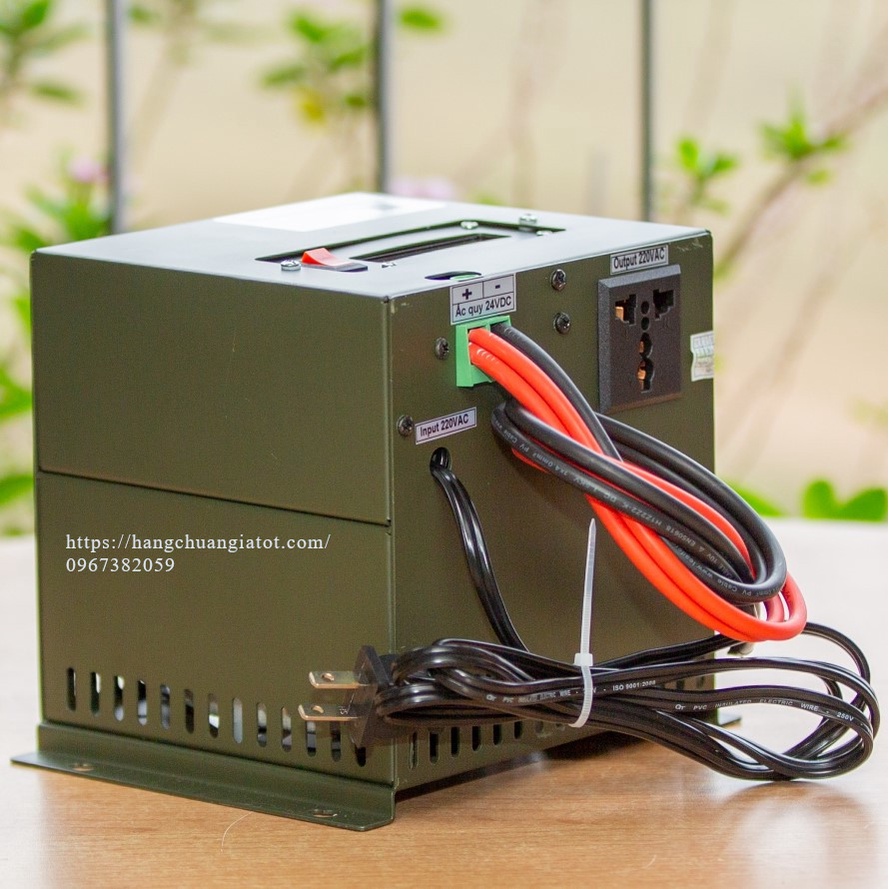 Máy kích điện bình ắc quy 24V lên 220V công suất 2.000VA/1.500W Hàng NHẬT Sóng Sine chuẩn kiêm sạc tự ngắt