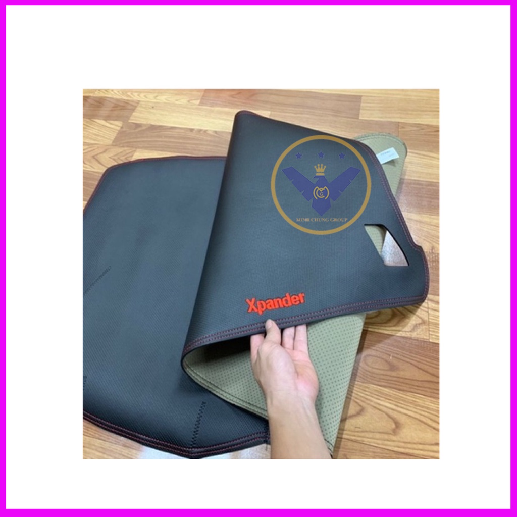 Thảm Taplo Mitsubishi Xpander 2022-2023 da vân carbon hoặc nhung chống nóng, chống chói