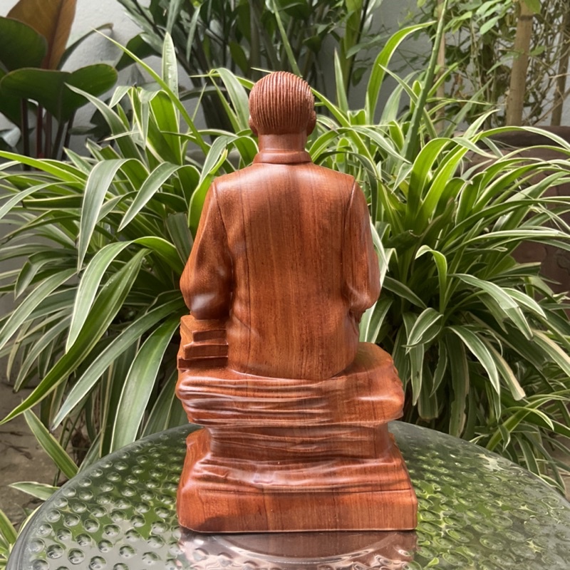 Tượng bác Hồ gỗ hương 20cm