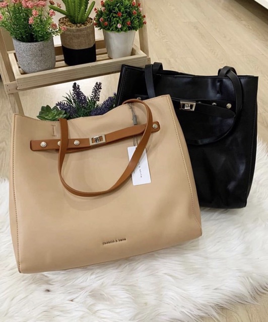 Túi Tote Charles And Keith Thời Trang Sang Trọng