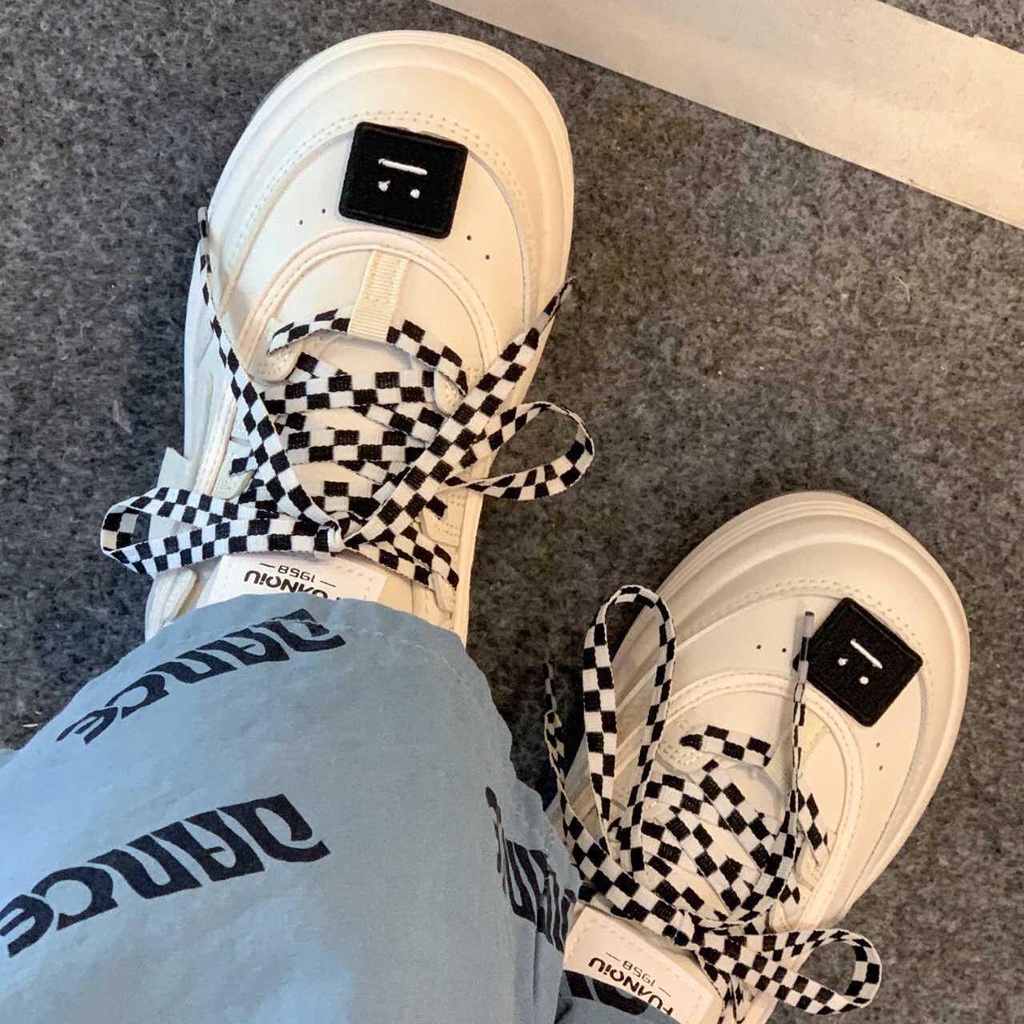 Giày thể thao trắng đế dày phong cách retro thời trang xuân hè 2022 dễ phối đồ cho nữ