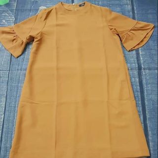COMBO 2 VÁY, ÁO PHÔNG CHỊ HOÀNG THÚY QUỲNH