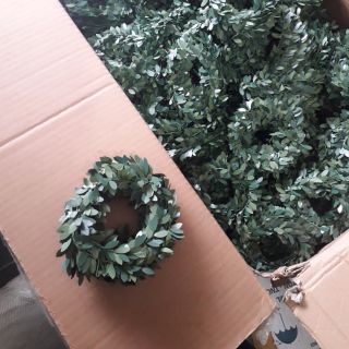 Dây kẽm lá làm vòng nguyệt quế.1 bó 7,5m