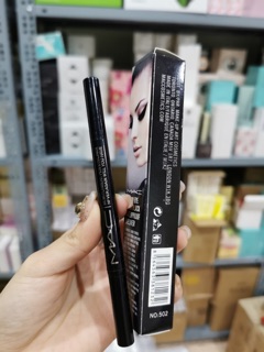 Bút kẻ mắt MAC chống trôi nước