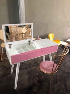 Bàn phấn cực đẹp giá mềm