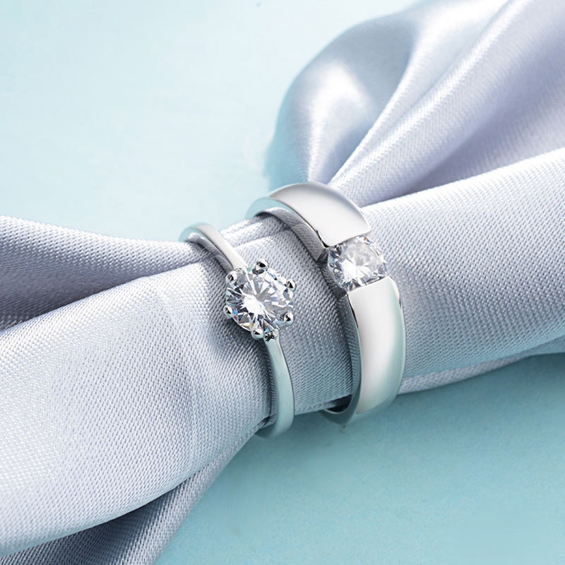 Nhẫn cưới bằng inox thiết kế hở điều chỉnh được dễ thương cho cặp đôi