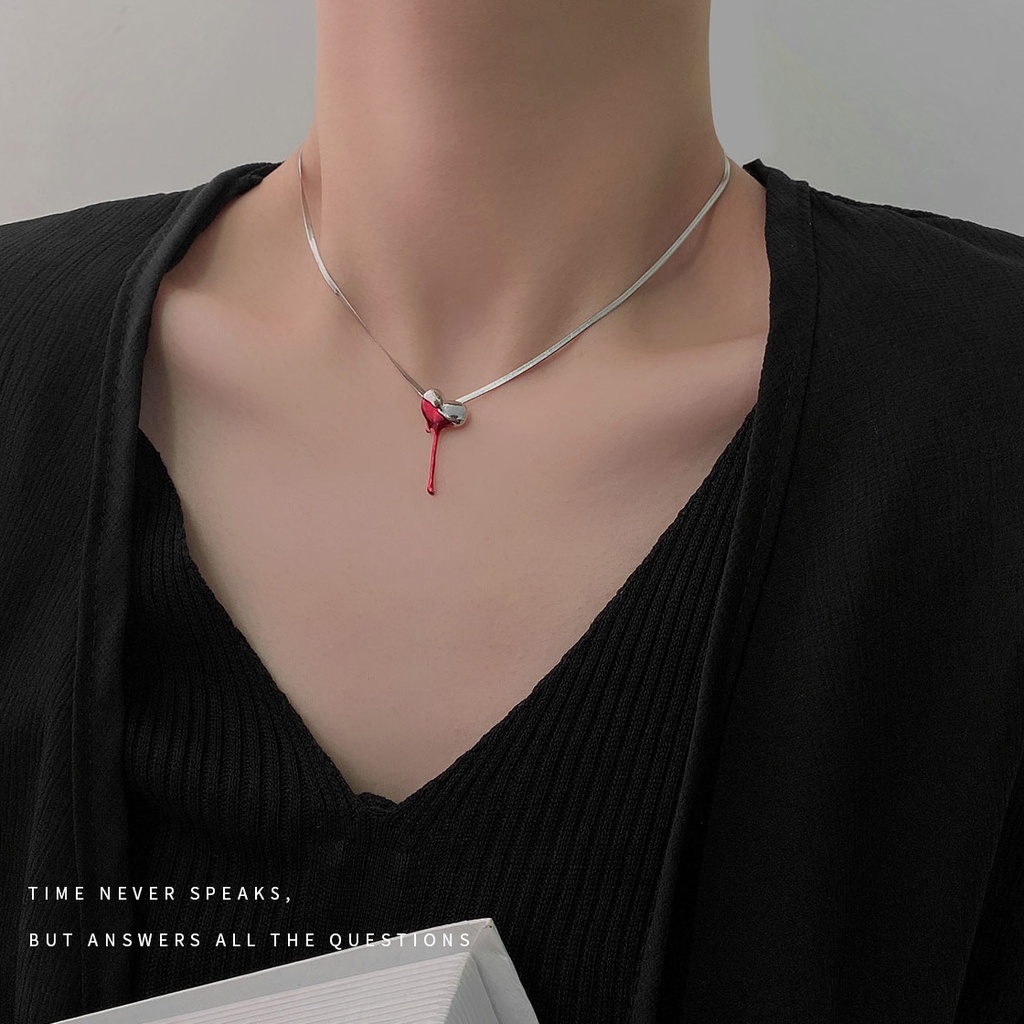 Dây chuyền dạng chuỗi rắn mặt trái tim nhỏ máu thời trang 19A1276
