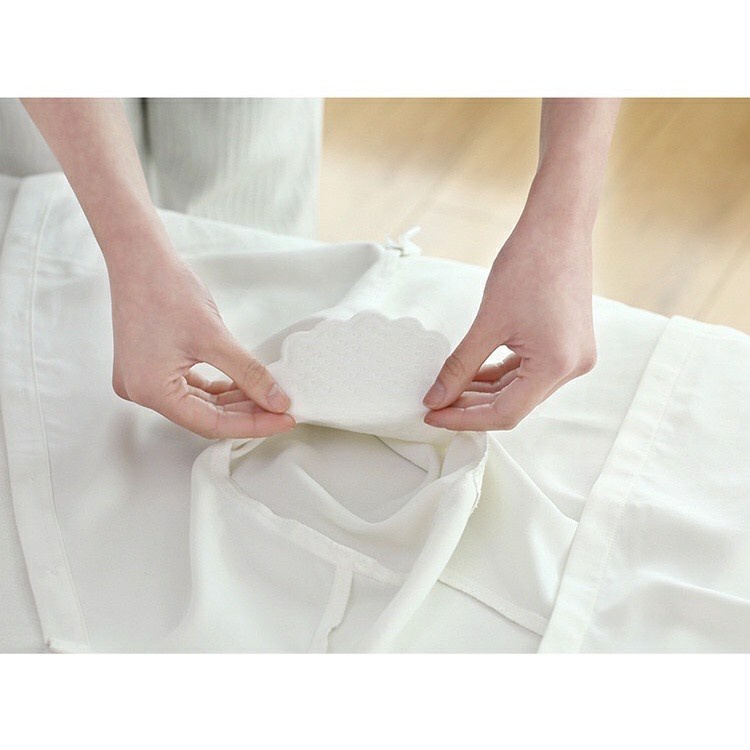 Hộp 40 Miếng Dán Thấm Mồ Hôi Nách P98 - Hạn Chế Mồ Hôi Nách  - Lucky