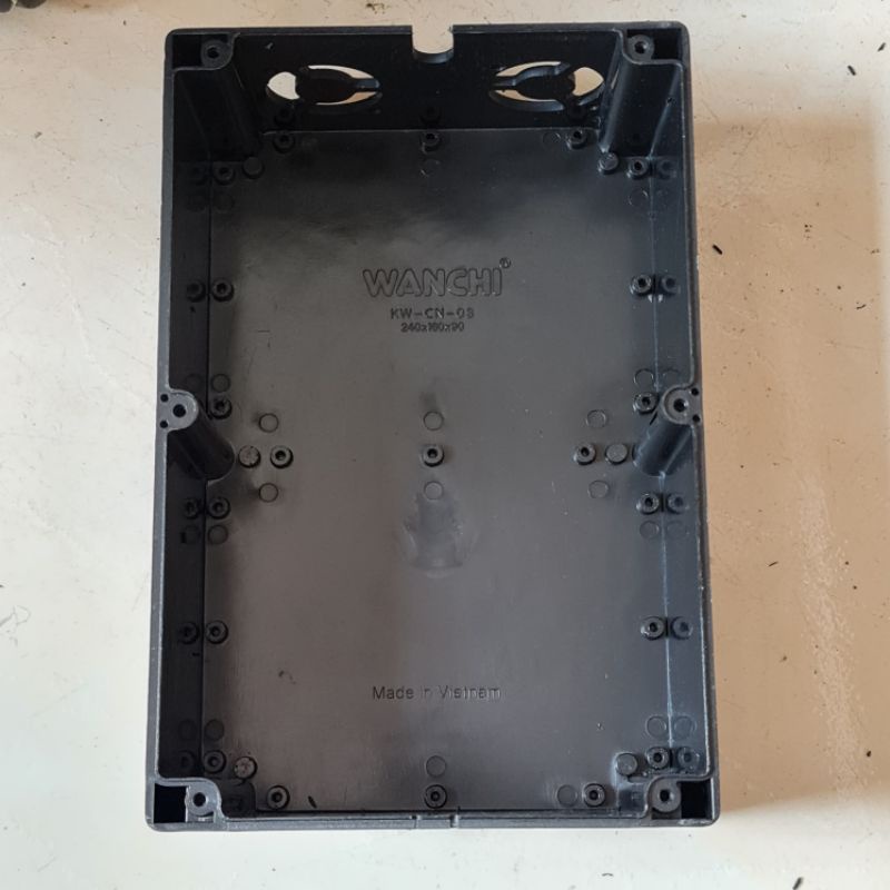 Hộp Nhựa Wanchi Phay Sẵn Kích Thước 240×160×90 KW-CN-03