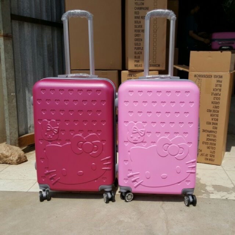 Vali hello kitty