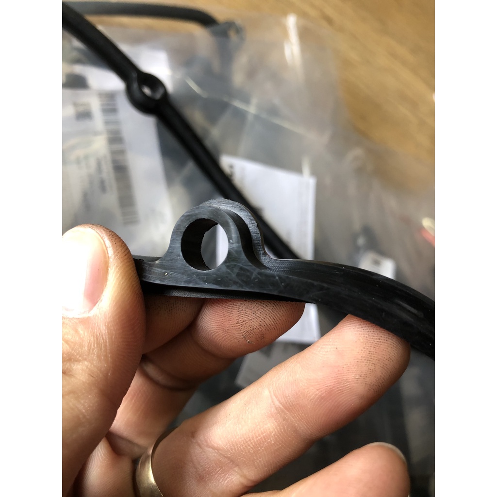 GIOĂNG NẮP CÒ KIA K140/ K165/ K190/ K2700/ K3000
