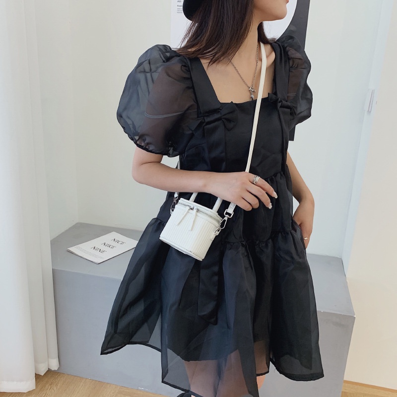 Túi Đeo Chéo Dạng Xô Họa Tiết Kẻ Sọc Thời Trang Cho Nữ