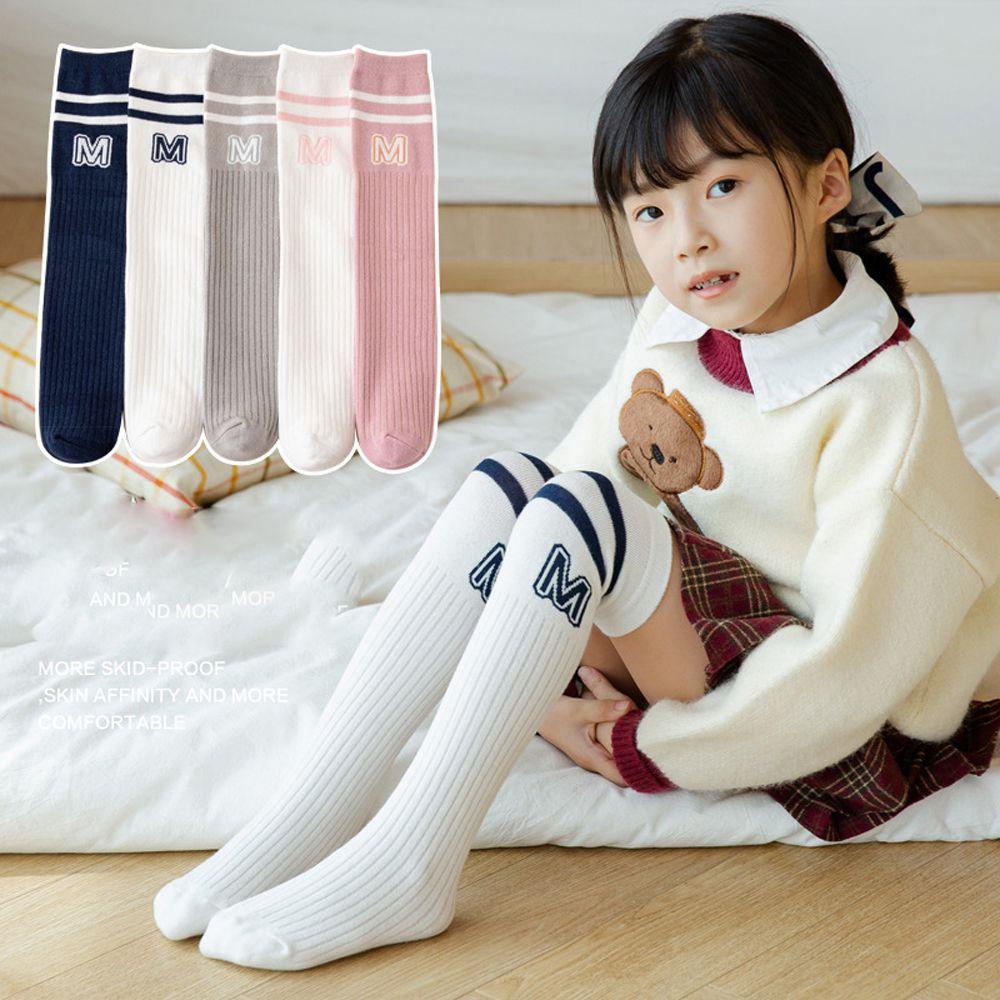 Vớ Cotton Thể Thao Chống Trượt Họa Tiết Kẻ Sọc Ngọt Ngào Dành Cho Bé Gái