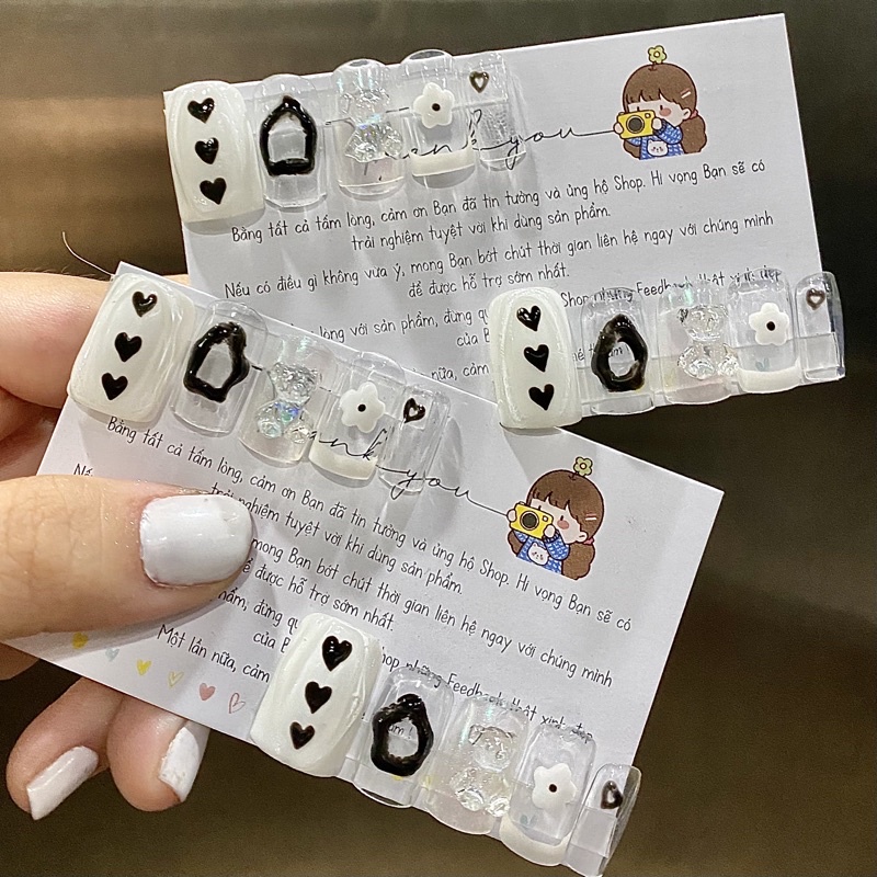Nailbox móng thiết kế tim đen
