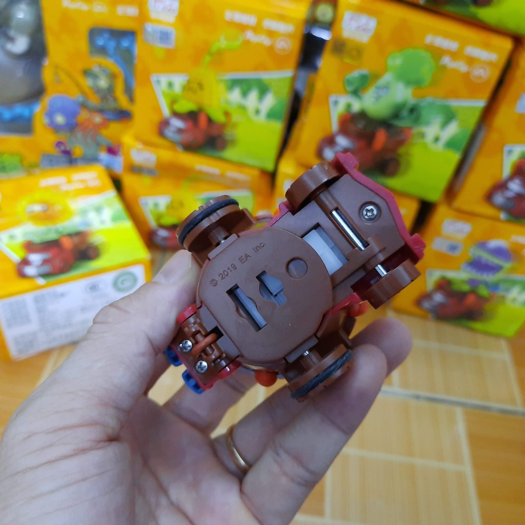 Đồ chơi Plants Vs Zombies mô hình xe hoa mặt trời đồ chơi trẻ em