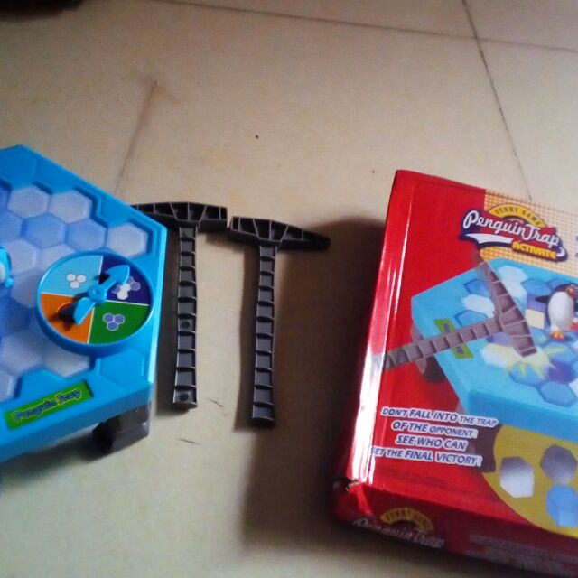 Trò chơi phá băng chim cánh cụt