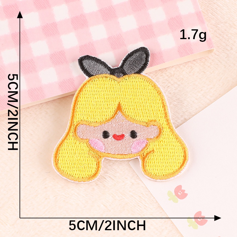 Sticker Ủi Thêu Hình Cô Gái Hoạt Hình Dễ Thương