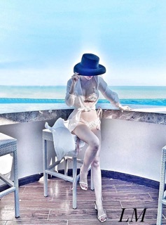 Set bikini ren đính đá 2 mảnh