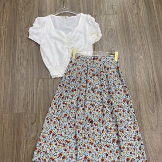Set áo bo chun và chân váy hoa