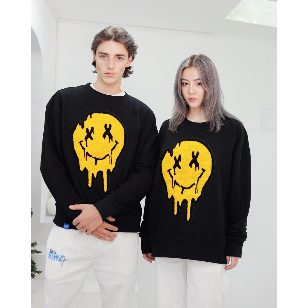 [T] Áo Sweater Giáng Sinh Nỉ Form Rộng Sweater Yellow Face Gonz - Màu Đen | BigBuy360 - bigbuy360.vn