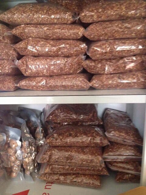 1KG CƠM GẠO LỨT SẤY MUỐI MÈ GIÒN TAN ĂN LIỀN