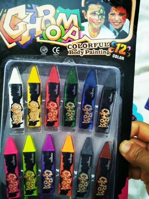 Bộ 12 màu vẽ da mặt