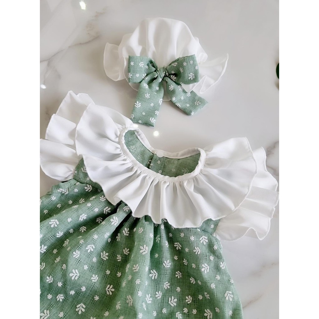 Bodysuit cho bé lá xanh cổ bèo trắng