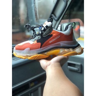 Balen đế hơi cam