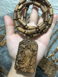 Dây chuyền trầm tỐc. Mùi thơm dịu , thơm vĩnh viễn
