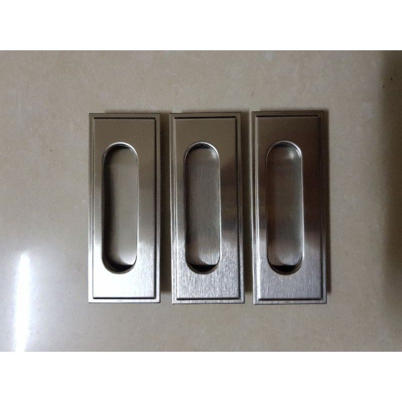 Tay lắm âm tủ bằng inox