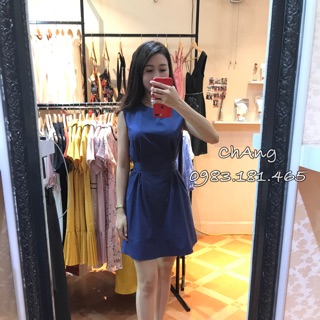 Váy xoè thắt eo