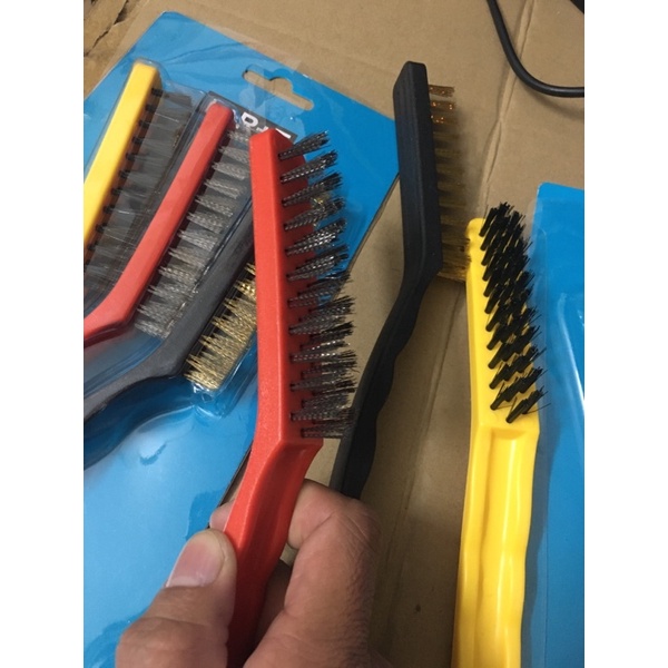 Bàn chải 3 cây  LRT