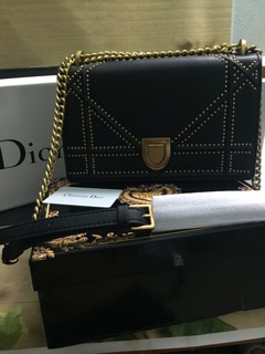 Túi Dior nạm đinh full box