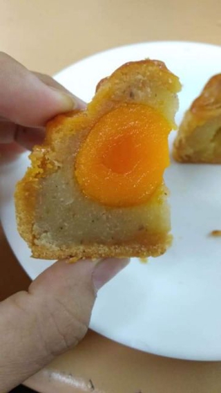 BÁNH TRUNG THU CON HEO
