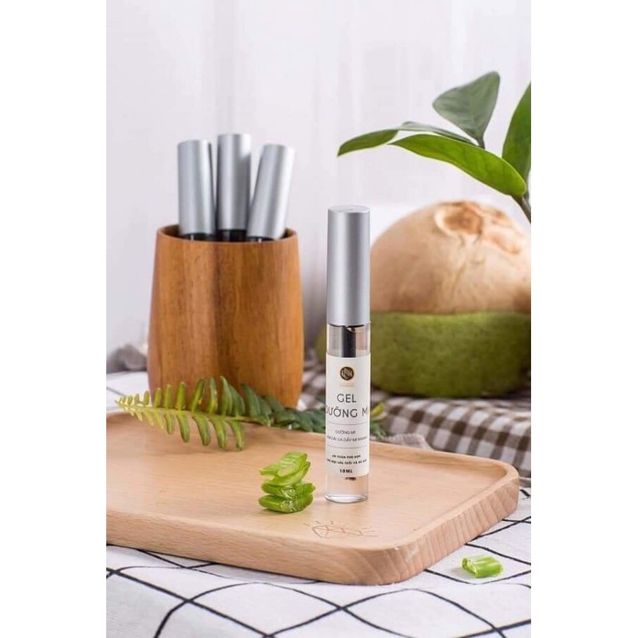 Mascara Maybeline vàng 7x, giúp mi dày, đen, không vón cục | BigBuy360 - bigbuy360.vn