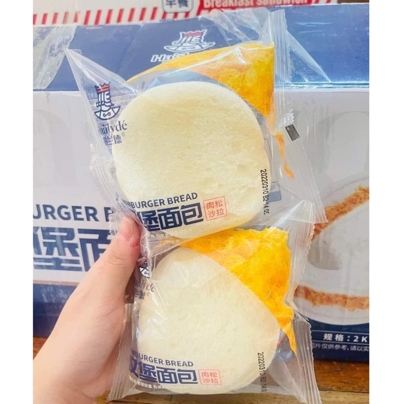 Bánh mì hamburger kẹp nhân sữa chua ruốc sốt salad chà bông Haalvde