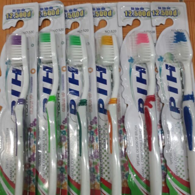 Sỉ 12 bàn chải đánh răng PIH