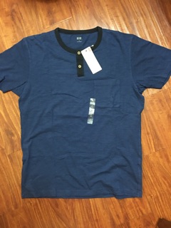 Phông nam cổ tròn uniqlo