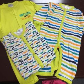 Set 3 body suit Baby Gear ( liền chân + ko liền chân)
