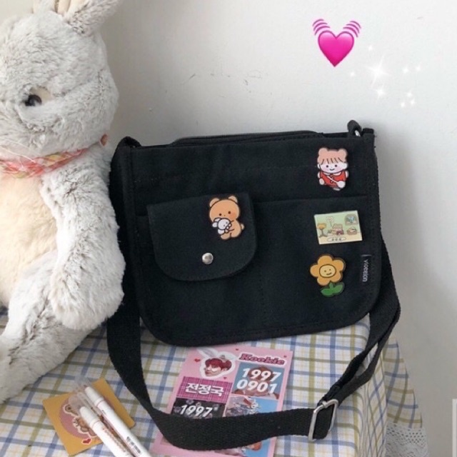 Túi đeo chéo 1 nắp ulzzang siêu cute full huy hiệu