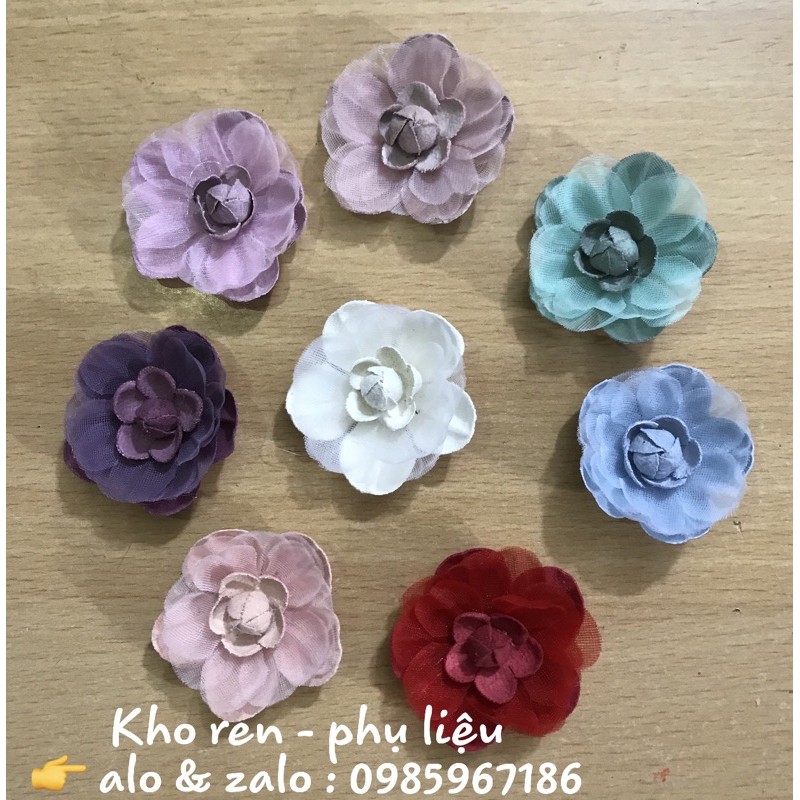 hoa voan đính áo, váy ( size 5cm, 100k/ gói 10 bônh)