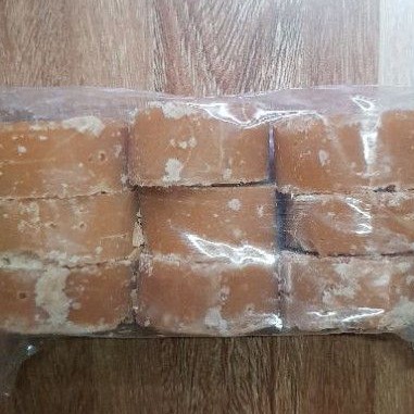 Đường thốt nốt Lan Nhi 1kg.(Màu vàng nhạt)