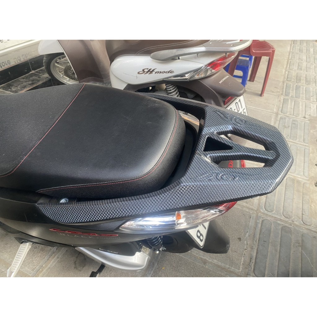 Ốp cảng sau  Xe Lead 2021 - 2017 Sơn Cacbon Cực Đẹp