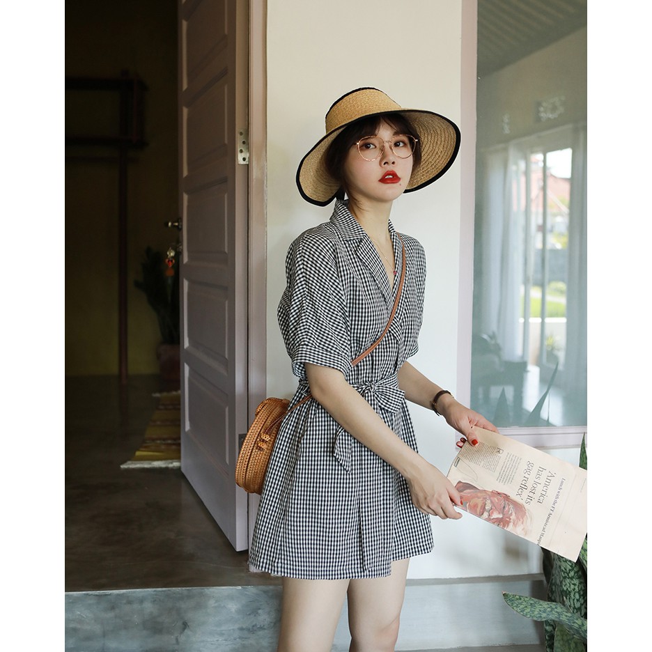 Bộ áo liền quần ngắn kẻ sọc ca rô ôm eo thời trang mùa hè | BigBuy360 - bigbuy360.vn